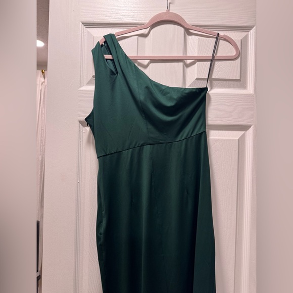 Chic One-Shoulder Dark Green Dress - Picture 3 of 5